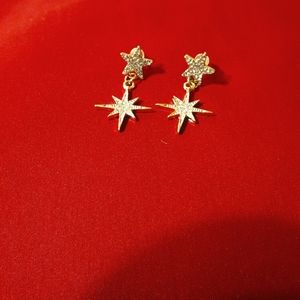 Aretes de estrella en  oro laminado